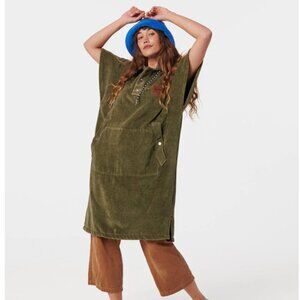 Slowtide Changing Poncho, The Digs Extra-Warm Poncho, Green, Size: S-M